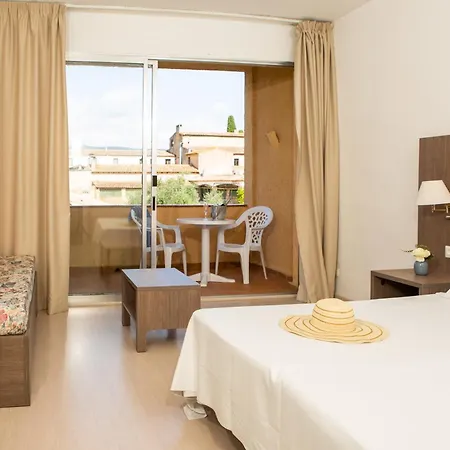 Rvhotels Golf Costa Brava فندق 3*