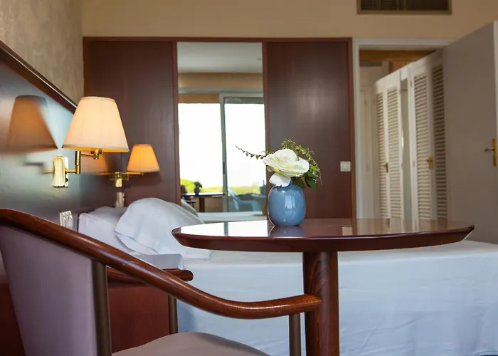 Rvhotels Golf Costa Brava 3* سانتا كريستينا دارو