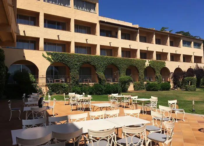 Rvhotels Golf Costa Brava فندق سانتا كريستينا دارو